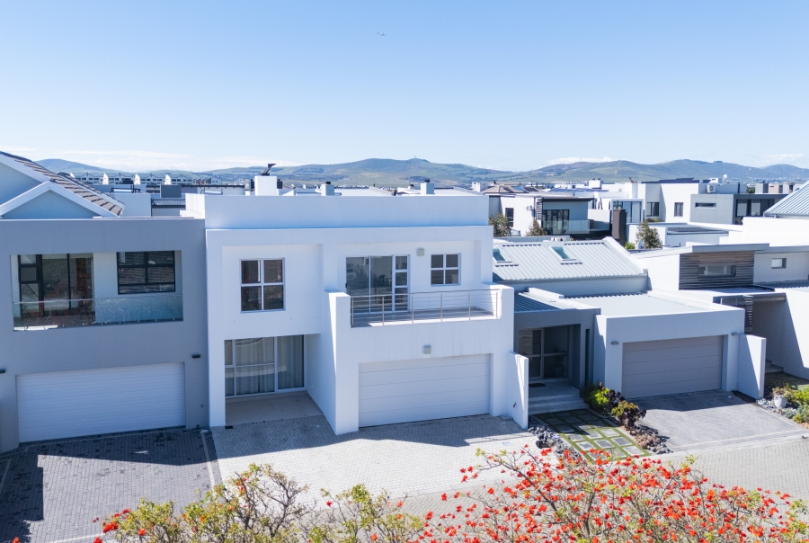 4 Bedroom Property for Sale in Sagewood Western Cape